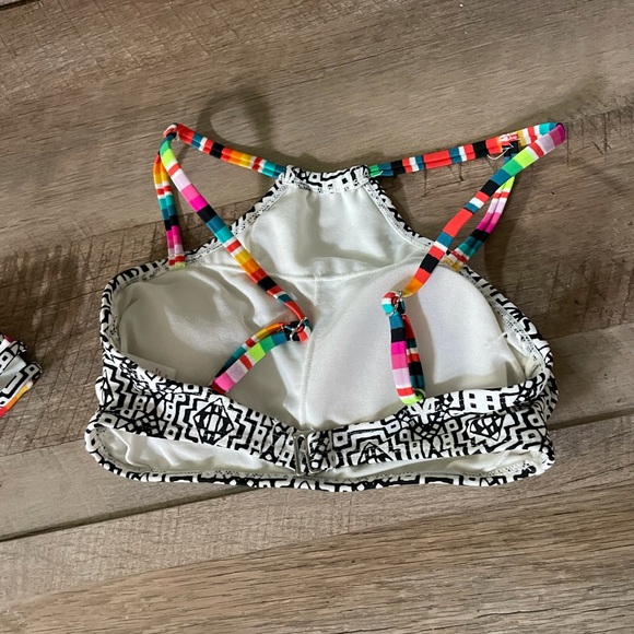 Colorful Two Piece Bikini - Picture 6 of 7